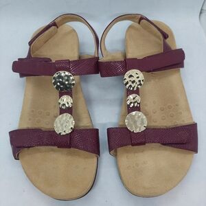 Vionic Farra Lizard Medallions Sandals Womens Size 10W Burgundy Strappy Comfort